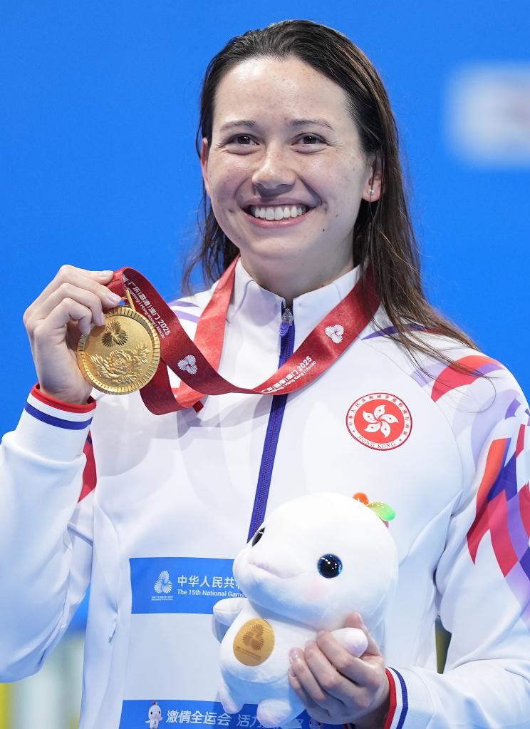 全运会 | 创造历史！何诗蓓摘香港队全运会游泳首金