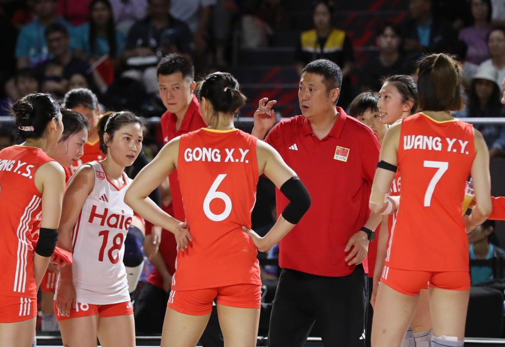 中国女排主教练赵勇在内的3人已赴意大利学习和交流