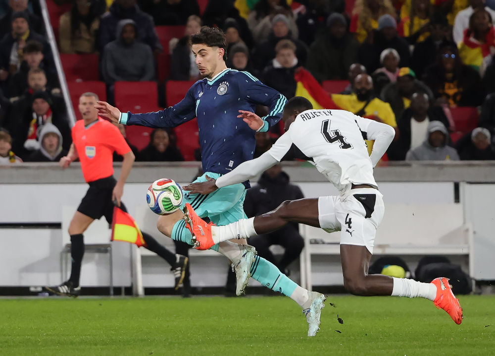 斯图加特队前锋在本赛季德甲联赛打入18球，暂居射手榜次席