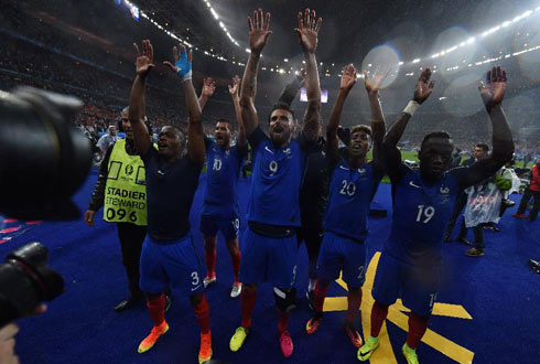 四分之一决赛：法国胜冰岛
