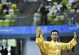 全运金牌献给病中妻子