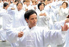 当健身气功成为全运会竞赛项目时，六字诀是如何决出高下的？