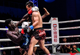 昆仑决世界冠军赛，中国武警冯兴礼霸气KO对手挺近16强