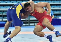摔跤收官日&ldquo;闪电战&rdquo;成主题，3场决赛仅用时1分钟