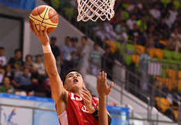 新疆队和辽宁队会师全运会男篮决赛　