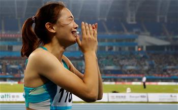 高清组图：全运会陆敏佳夺得女子跳远冠军