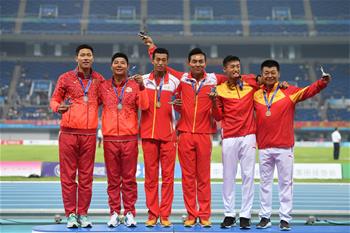 高清组图：全运会田径男子十项全能颁奖仪式