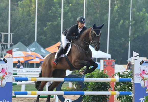 高清组图：全运会马术三项赛个人，广东队选手梁锐基夺冠
