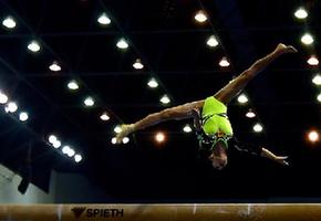 高清组图：全运会体操中的力与美