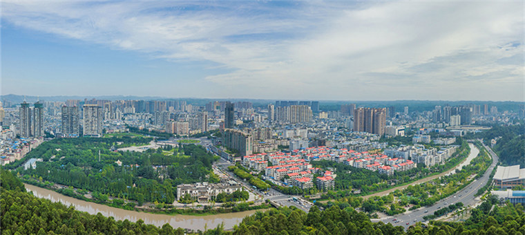 图片欣赏：秀丽乐山&mdash;&mdash;乐山大佛、峨眉山和东风堰等