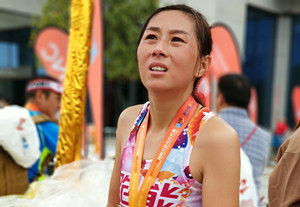 红马进行时(179)|有故事：广安红马全程国内女子组冠军是个酷妈，&ldquo;再不折腾就老了&rdquo;