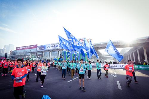 厦门获颁&ldquo;马拉松城市&rdquo;荣誉称号，该奖项为中国田协首次颁发