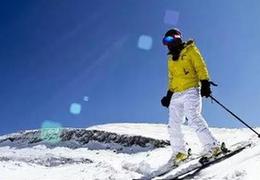 &ldquo;网红&rdquo;滑雪比赛诞生记：据说这项比赛是从&ldquo;石头缝里蹦出来的&rdquo;