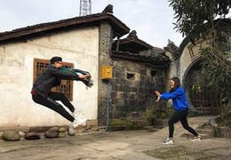 天府半马&ldquo;情侣跑&rdquo;获热捧，体育渐成幸福感受新表达