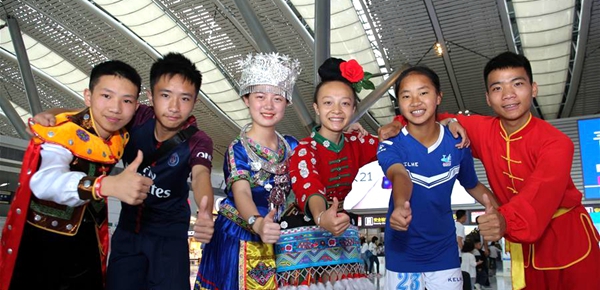 图片故事：苗乡少年圆梦世界杯