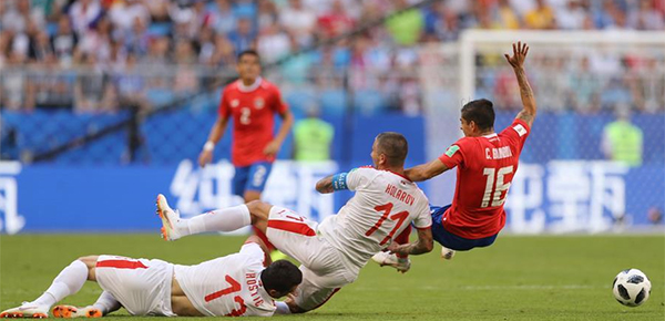 俄罗斯世界杯E组：塞尔维亚队战胜哥斯达黎加队