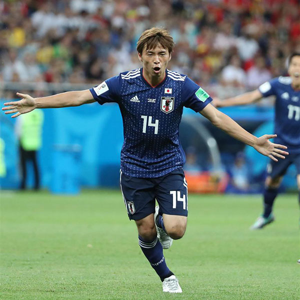 八分之一决赛：日本队乾贵士破门