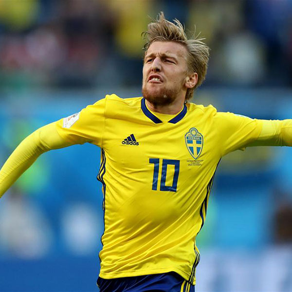 八分之一决赛：瑞典队福斯贝里进球