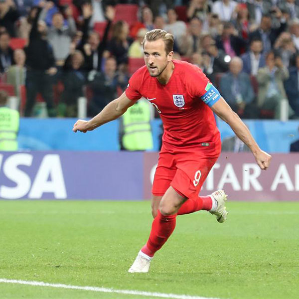 八分之一决赛：英格兰队凯恩点球破门