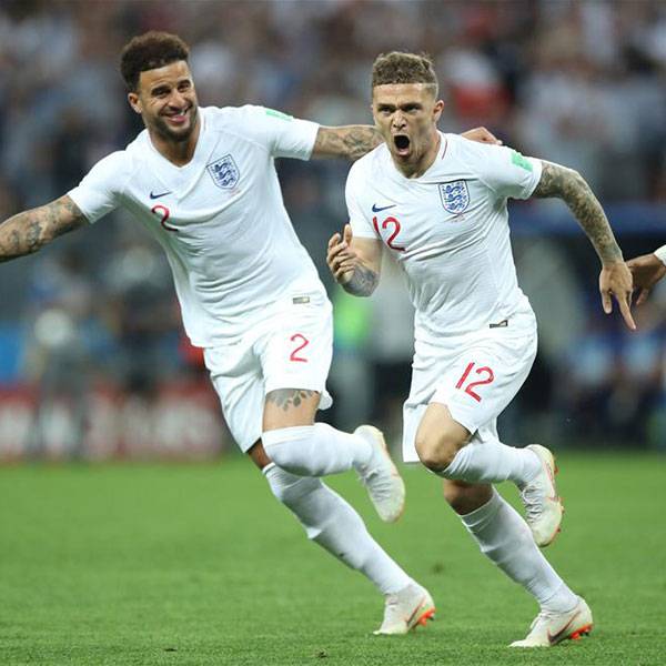 半决赛：英格兰队特里皮尔首开纪录