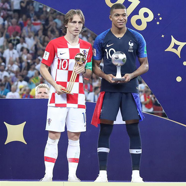 莫德里奇和姆巴佩分获金球奖和最佳新秀奖