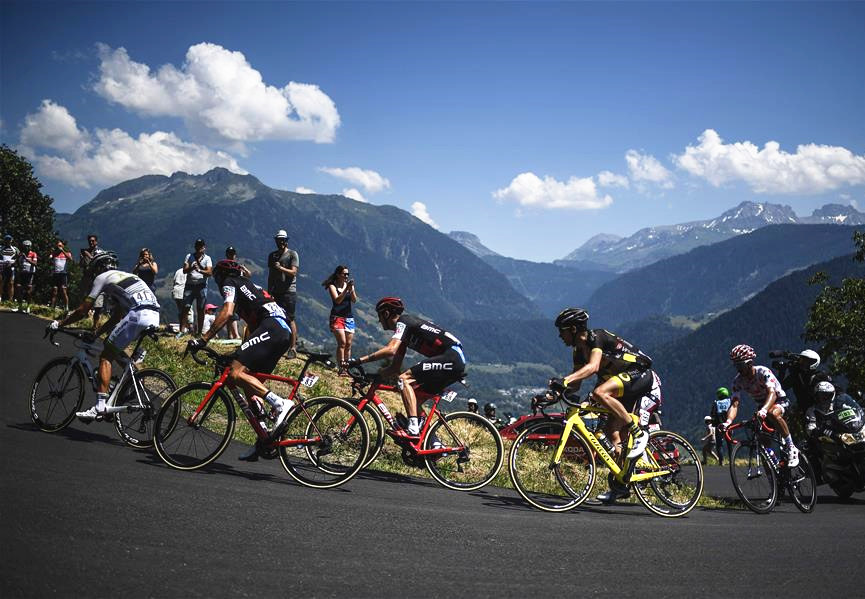 高清组图：环法第11赛段赛况