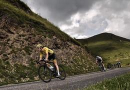 环法第17赛段：昆塔纳夺近五年首冠，弗鲁姆遭遇倒霉一天