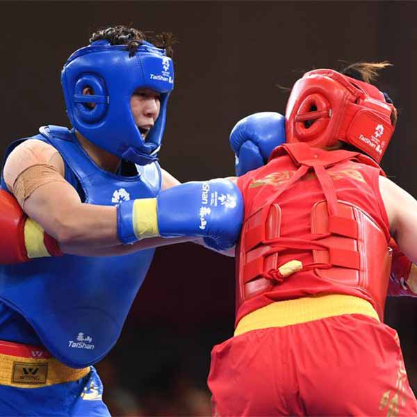 女子散打52公斤级半决赛赛况