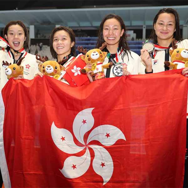 女子4X100米混合泳接力颁奖仪式