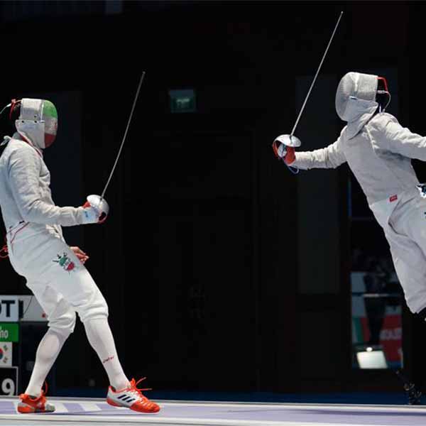 韩国队夺得男子佩剑团体冠军