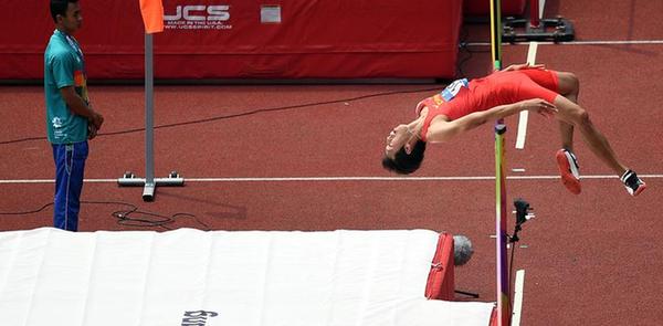 亚运会田径&mdash;&mdash;男子跳高：中国选手白龙晋级决赛