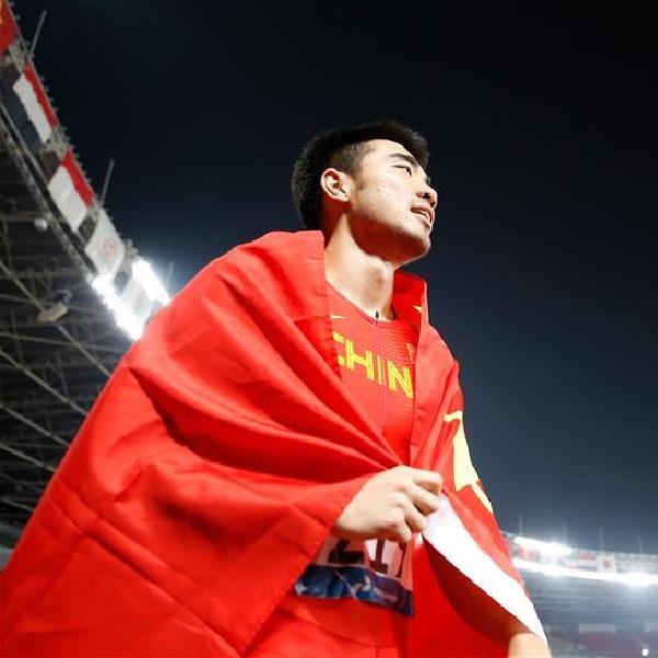 男子110米栏：谢文骏夺冠