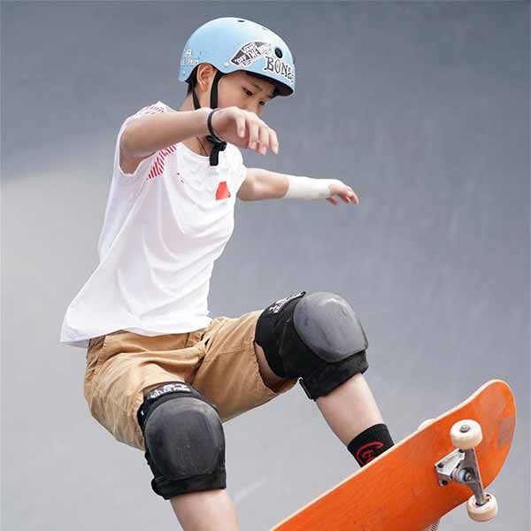 滑板女子碗池决赛赛况