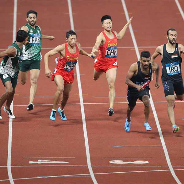 田径男子4X400米接力预赛赛况