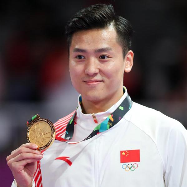 蹦床男子个人：董栋夺冠