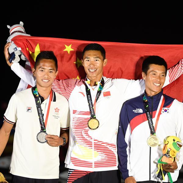 帆船：中国选手毕焜男子帆板RS：X级夺冠