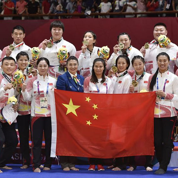 中国队获得柔道混合团体赛季军