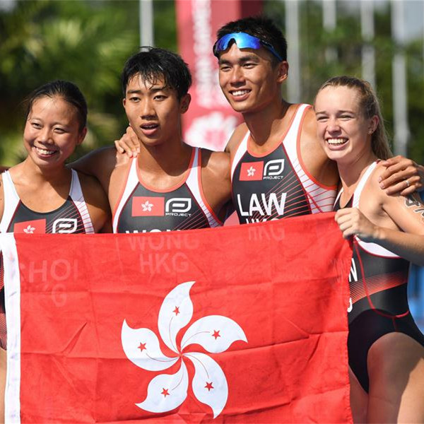 铁人三项混合接力赛赛况