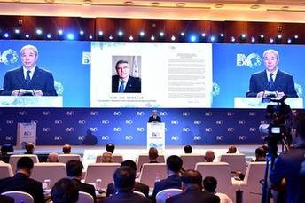 国际奥委会和国际单项体育组织聚焦&ldquo;三亿人参与冰雪运动&rdquo;