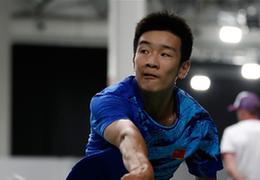 青奥会羽毛球&mdash;&mdash;李诗沣首场比赛获胜
