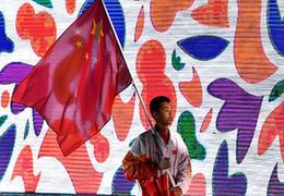 随儿出征，球场上下的父子深情