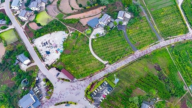 航拍：红马赛道到底有多美