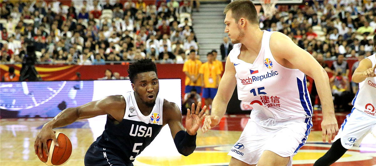 篮球世界杯小组赛：美国队胜捷克队