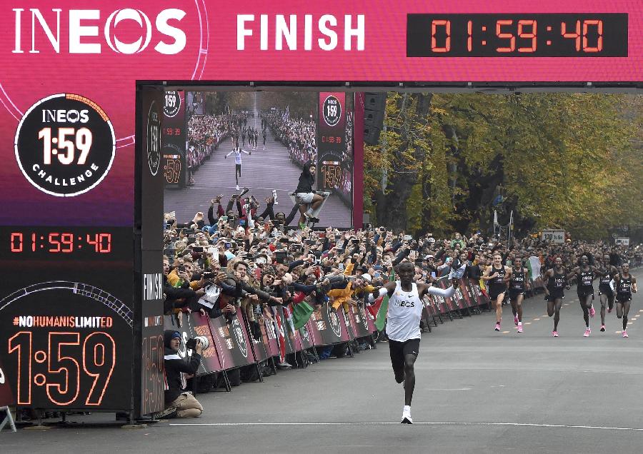 4、埃鲁德&middot;基普乔格（肯尼亚，35岁，男子长跑运动员）