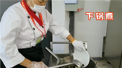 vlog | 新华网带你打卡傅园慧同款羊肉泡馍