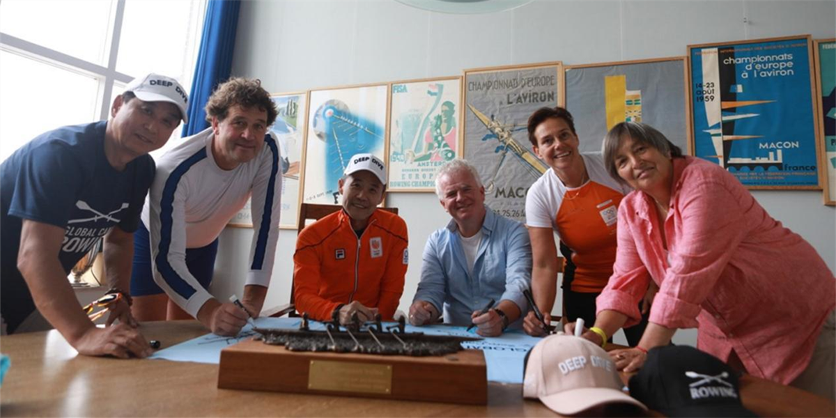 运河之城阿姆斯特丹迎来&ldquo;运河深潜&rdquo;活动