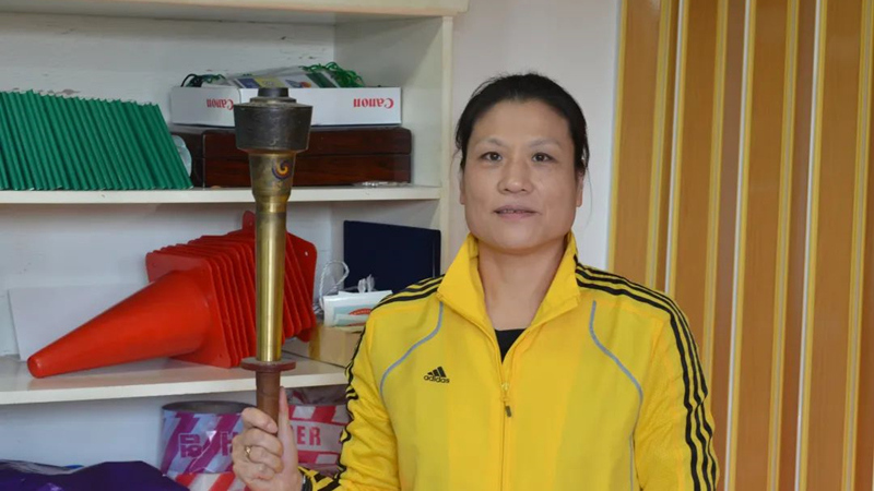 李丽荣：对战日本手球 一战成名