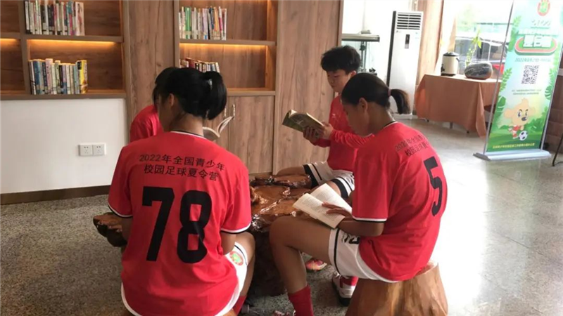 营区掠影 | 高中女子二、三年级组营区里的保障团队