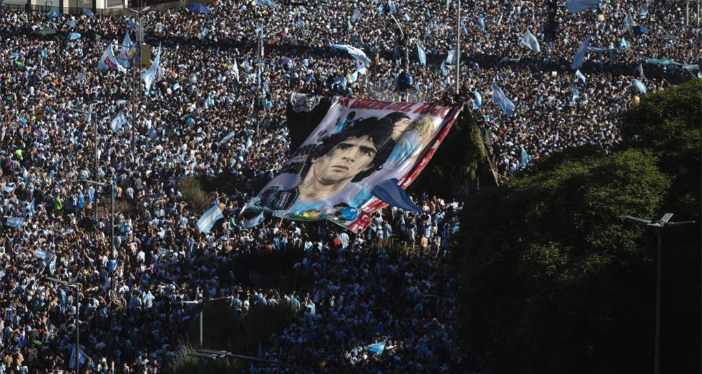 布宜诺斯艾利斯：球迷庆祝夺冠