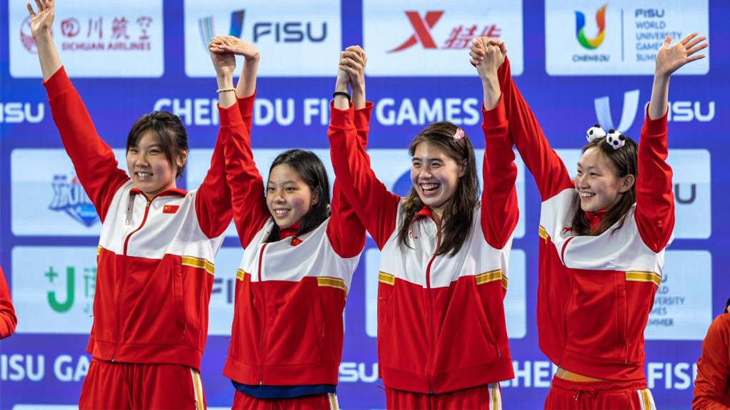 成都大运会 | 游泳——女子4x100米混合泳接力：中国队夺冠